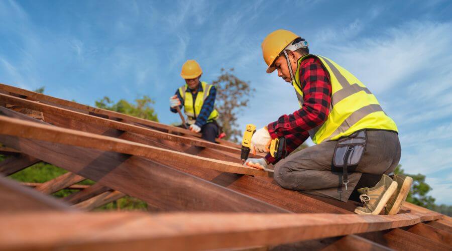 Professional residential roofers in Portland, OR